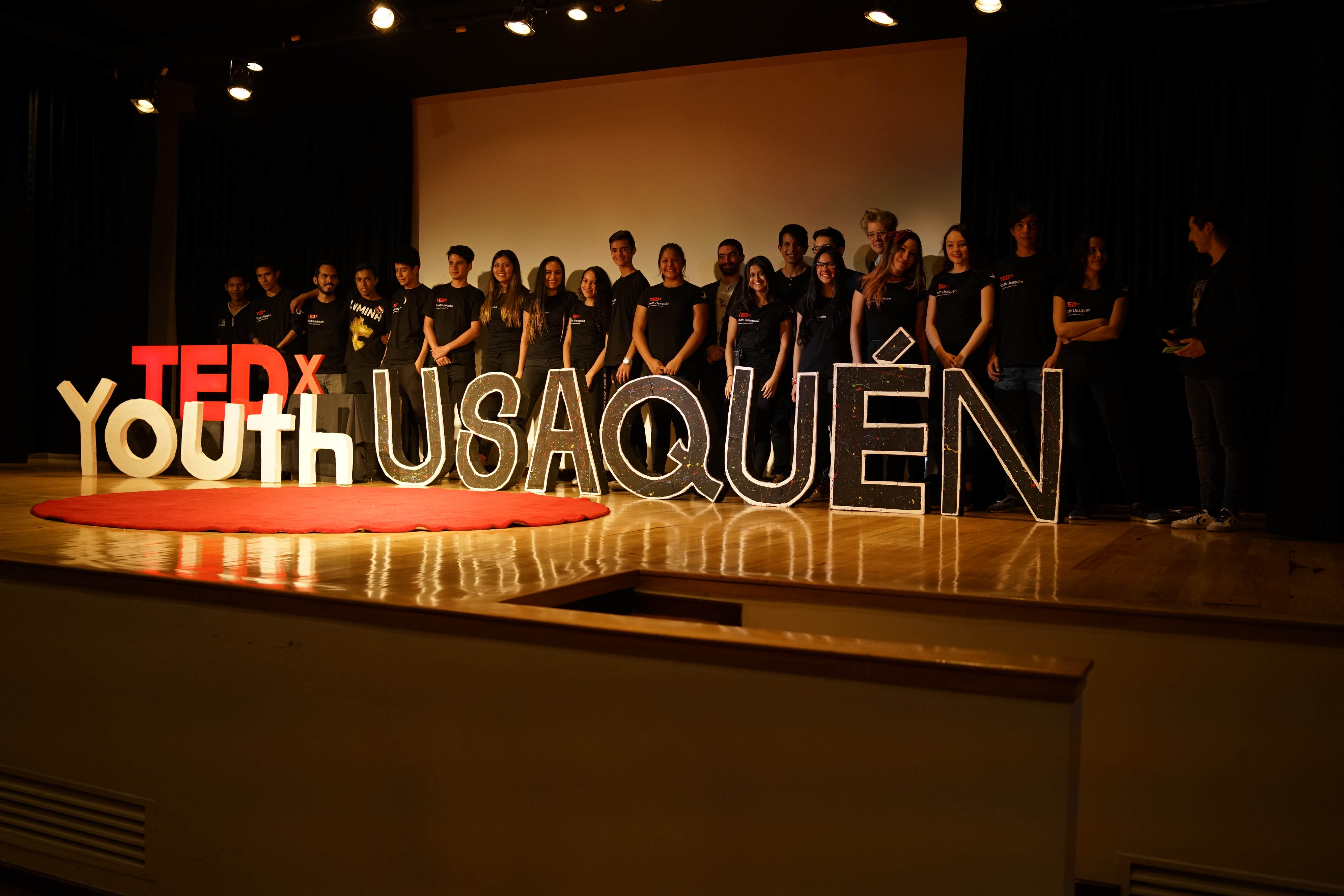 FOTO DE JOVENES EN EL ted