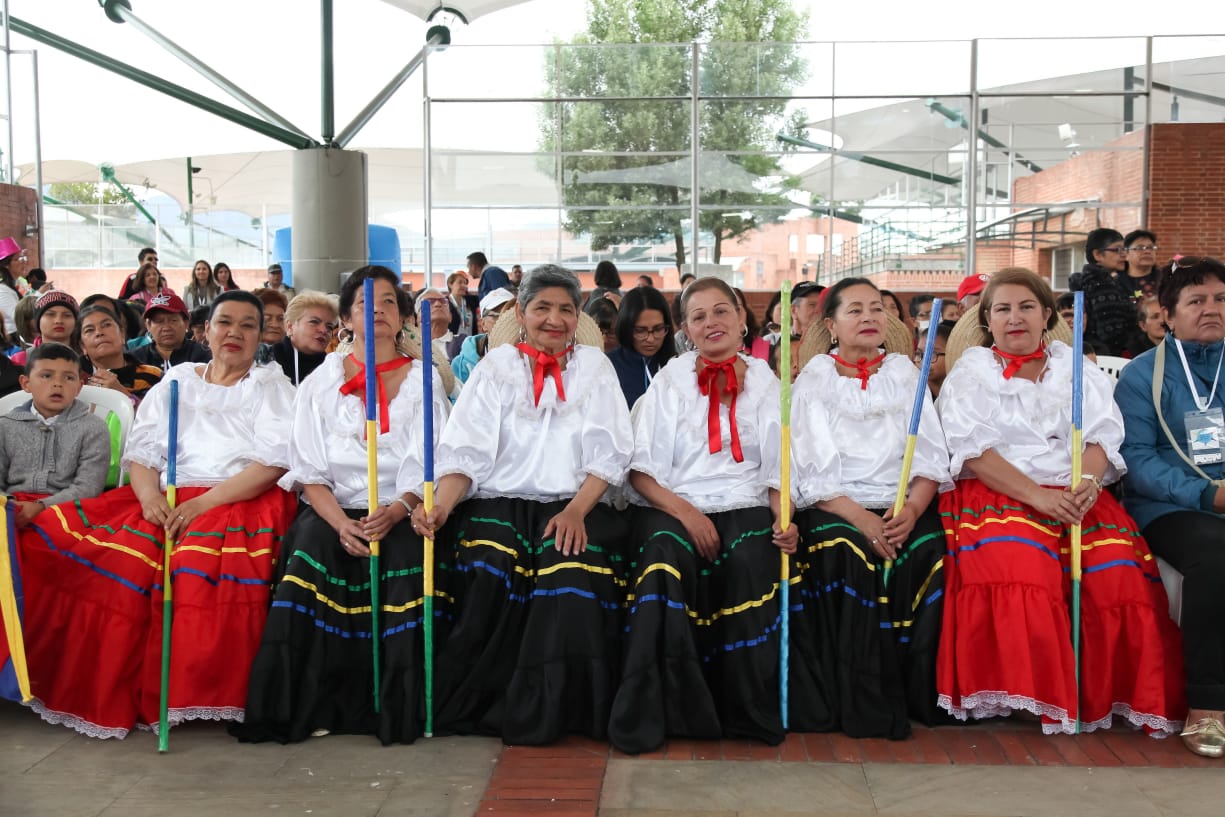 foto de mujeres mayores