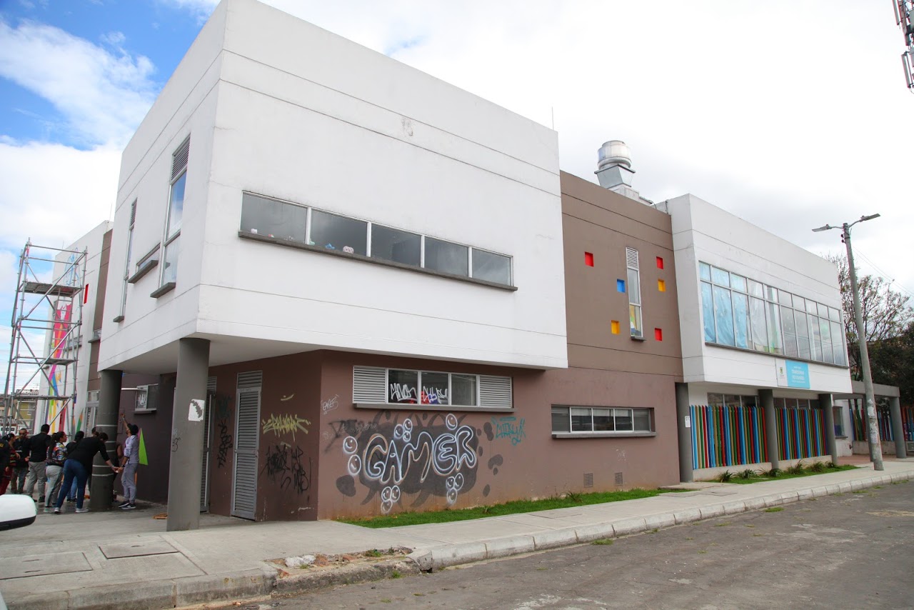 foto de pared con graffiti