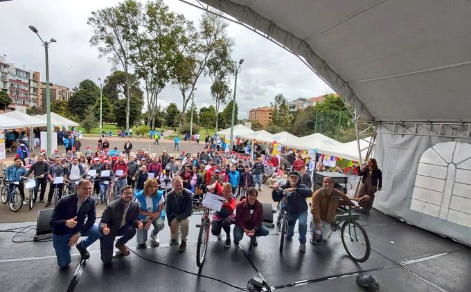 31 migrantes ruedan por Bogotá
