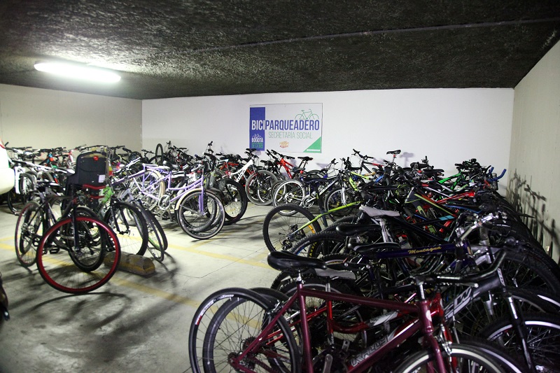 foto de parqueadero de bicicletas