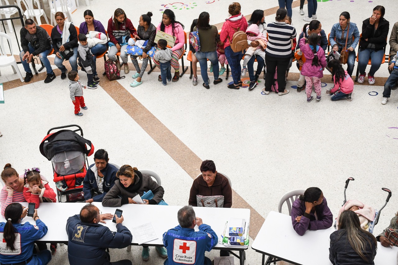 foto panoramica de atencion a usuarios