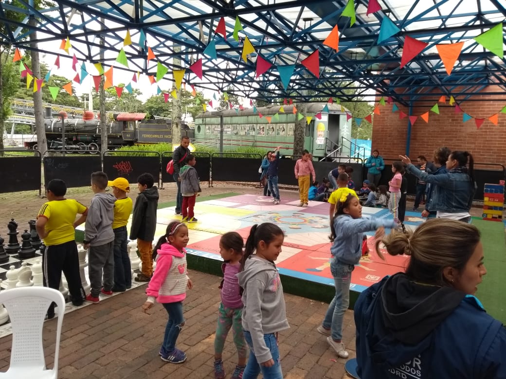 foto de niños jugando