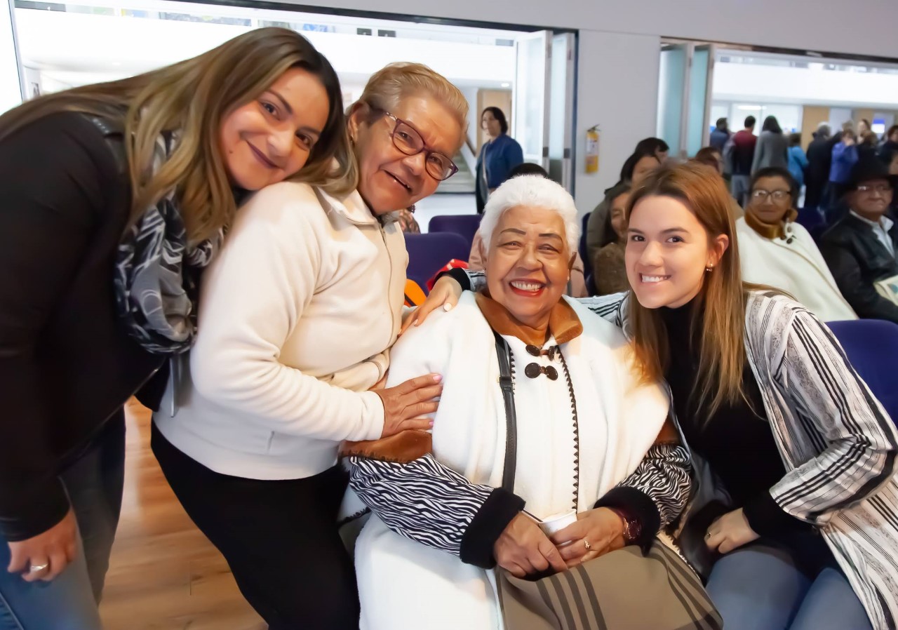 reconocimiento a personas mayores