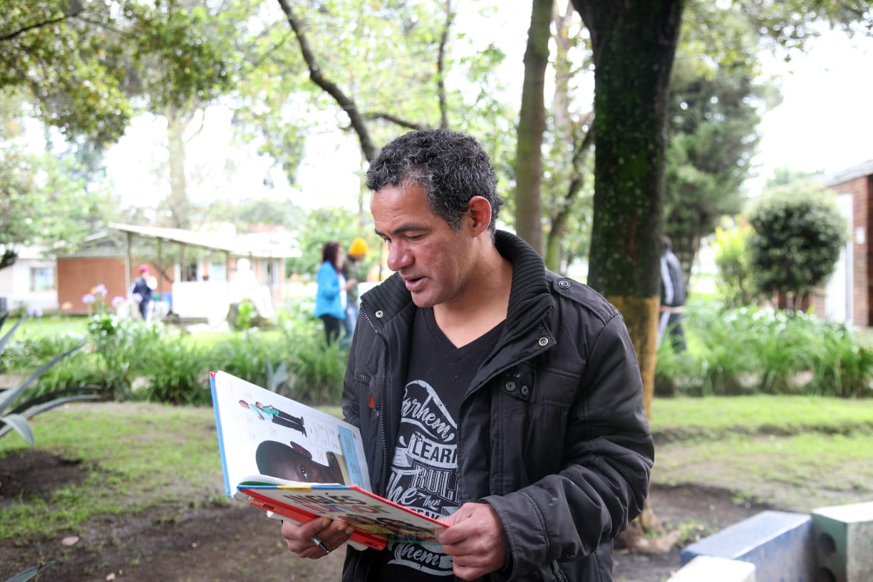 110 exhabitantes de calle avanzan
