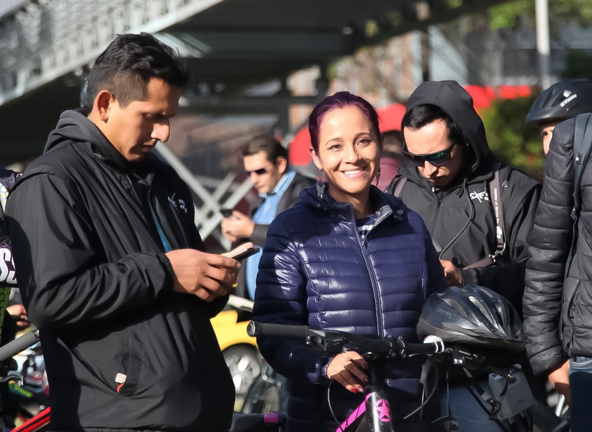 foto de secretaria con bicicleta