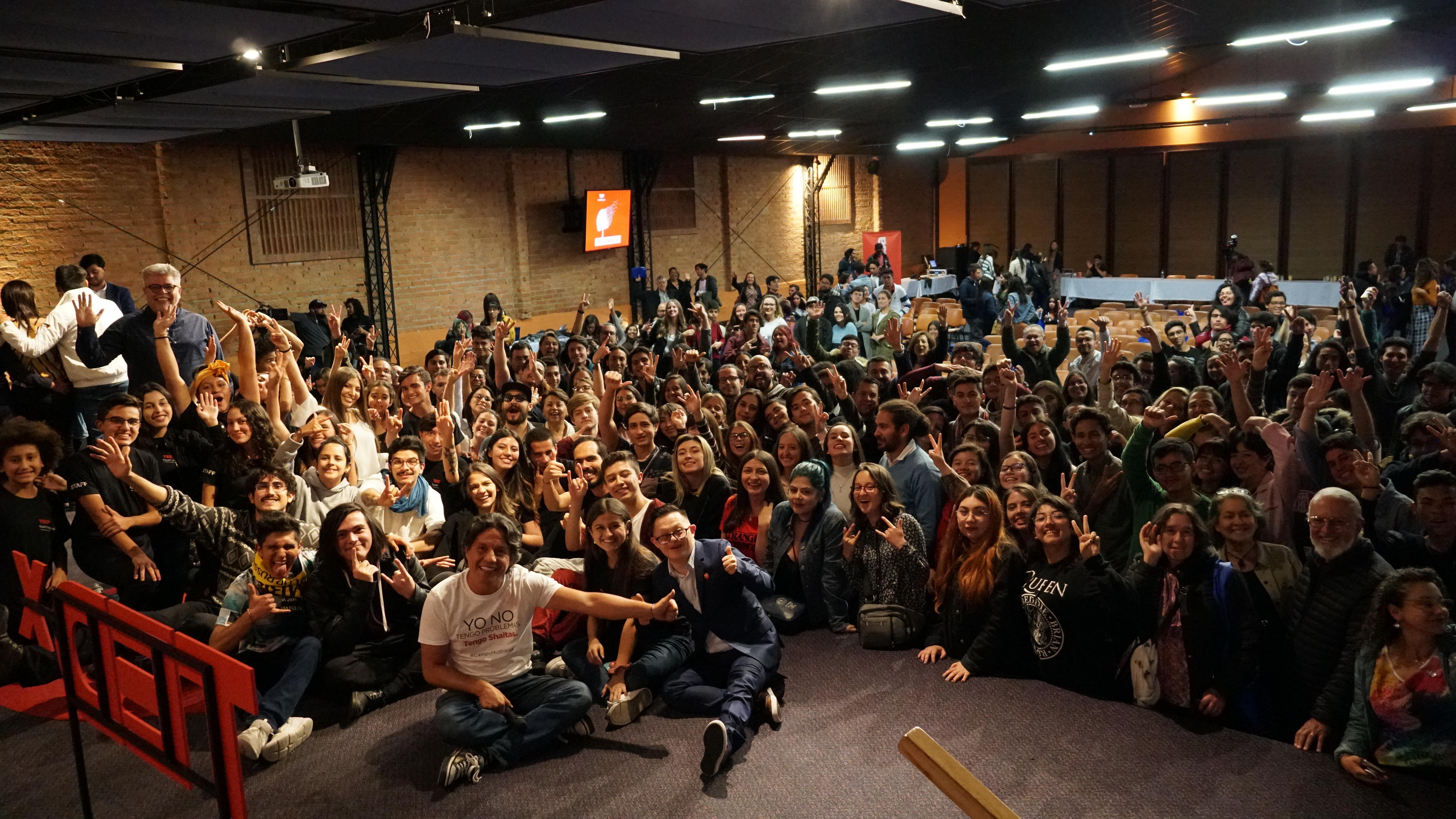 Se buscan panelistas jóvenes 2