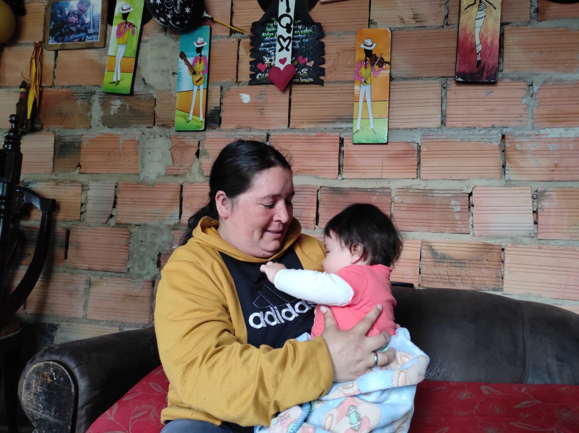 foto de madre con su hijo
