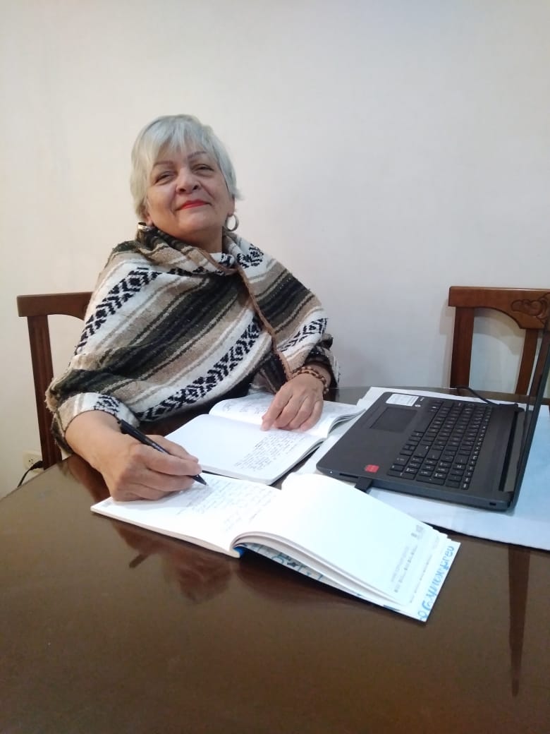 Personas mayores en servicios 2