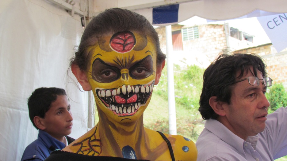 Foto de niña disfrazada